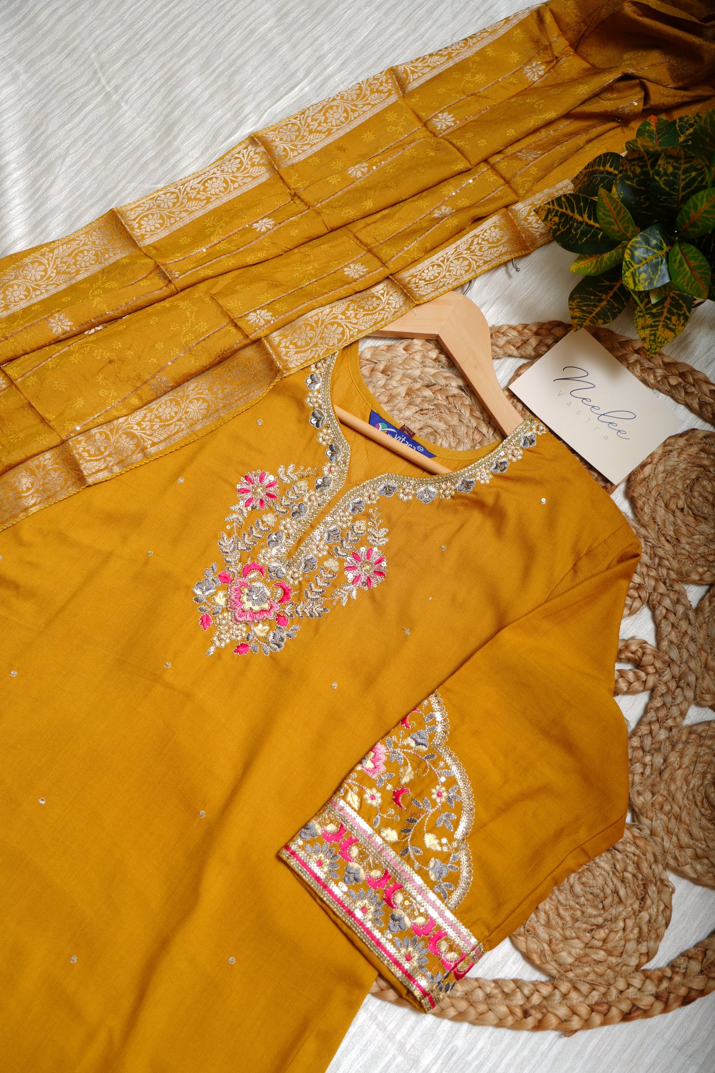 Viscose Kurthi Pant Set with Banaras Dupatta - NV007